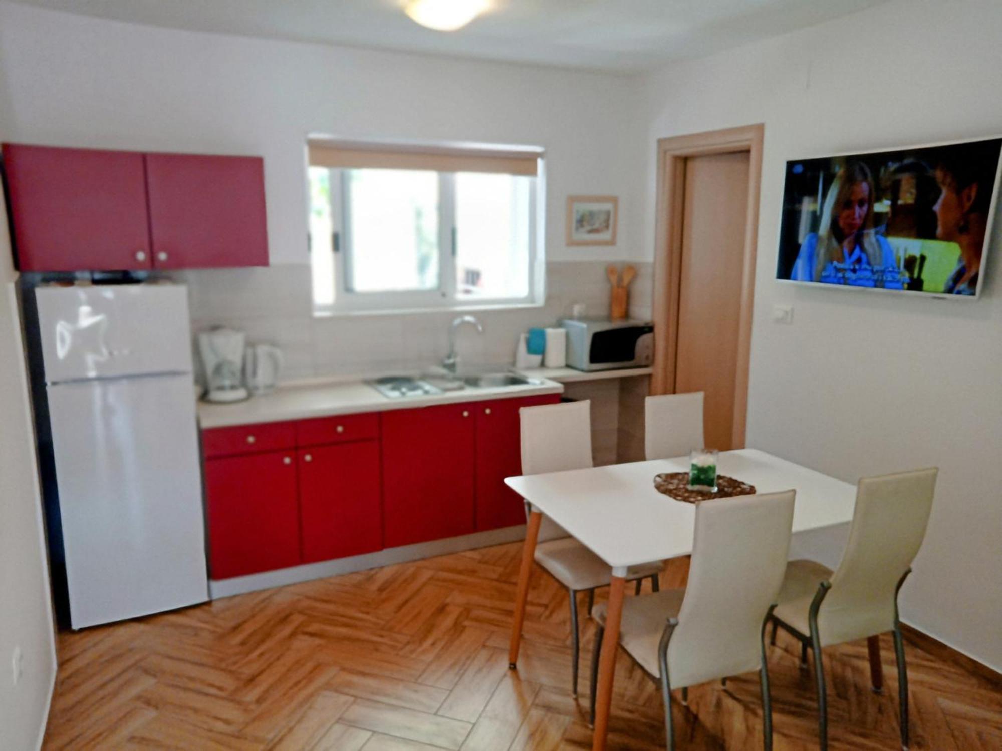 Apartment Karmen *